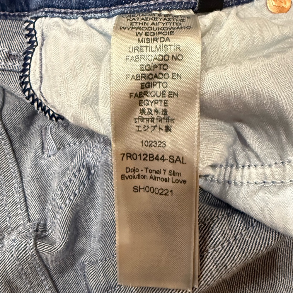 7 For All Mankind Dark Blue Flare Jeans - Picture 4 of 4